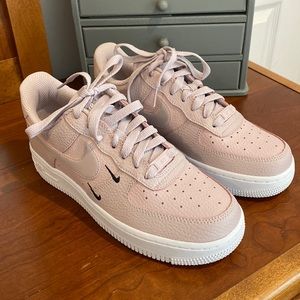 Nike Air Force 1 ‘07 ESS Platinum Violet 6.5
